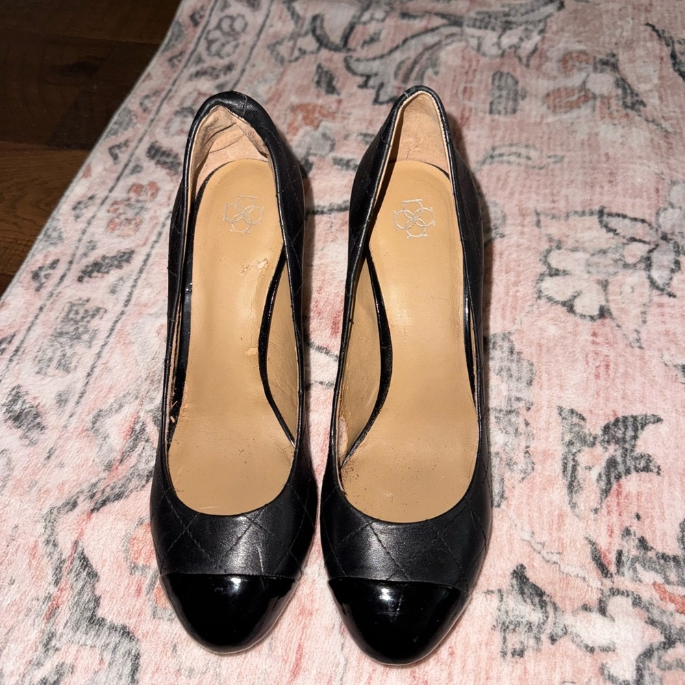 Tory Burch Black Quilted Heels